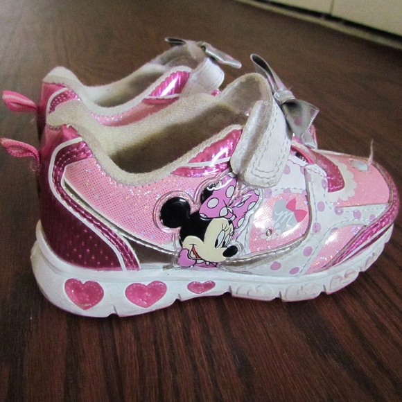 minnie mouse light up trainers